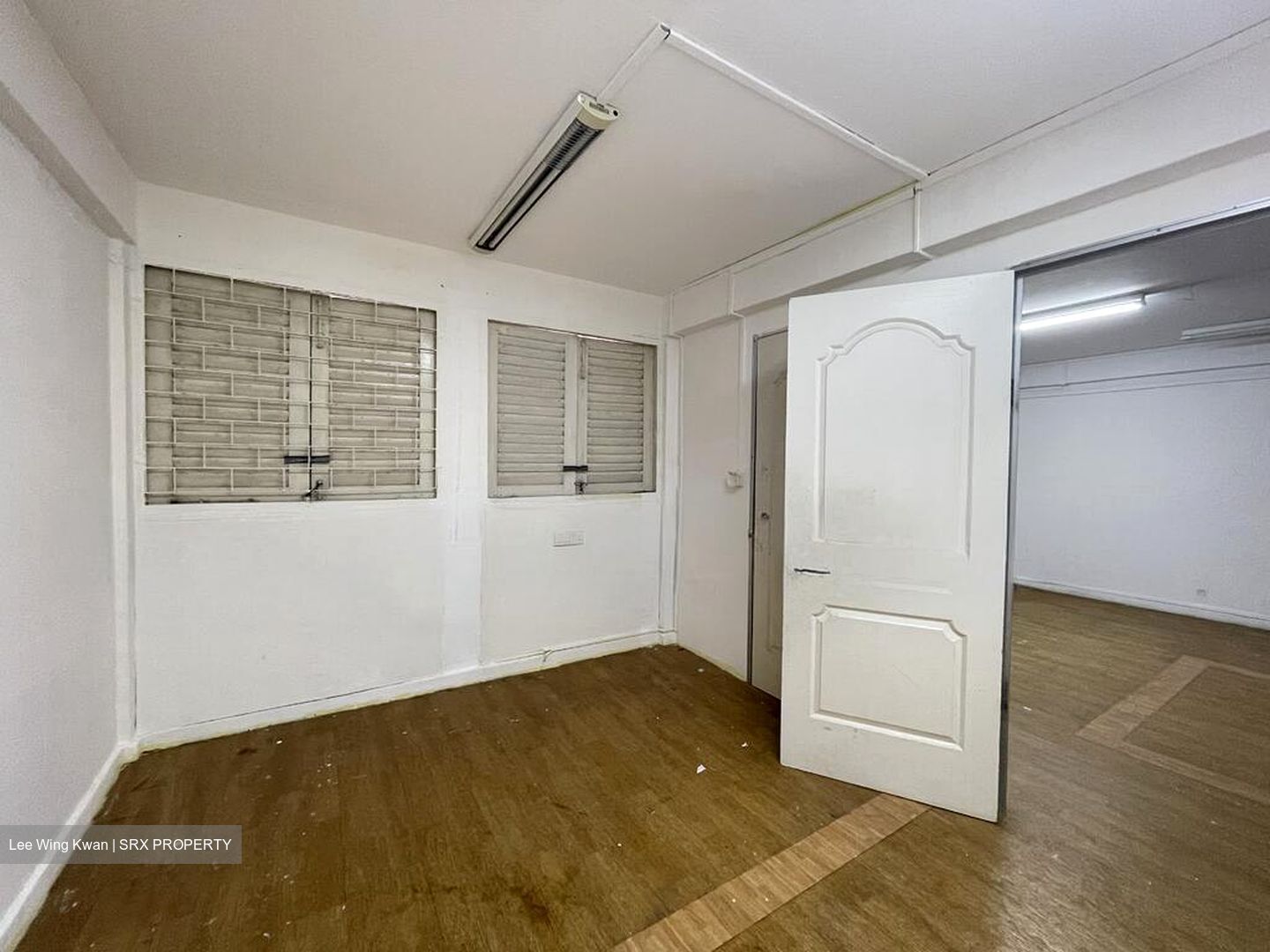 Toa Payoh Central (D12), Shop House #496339161